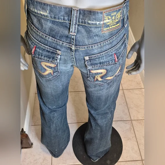 Rock & Republic Faded Blue Denim Jeans - Picture 13 of 15